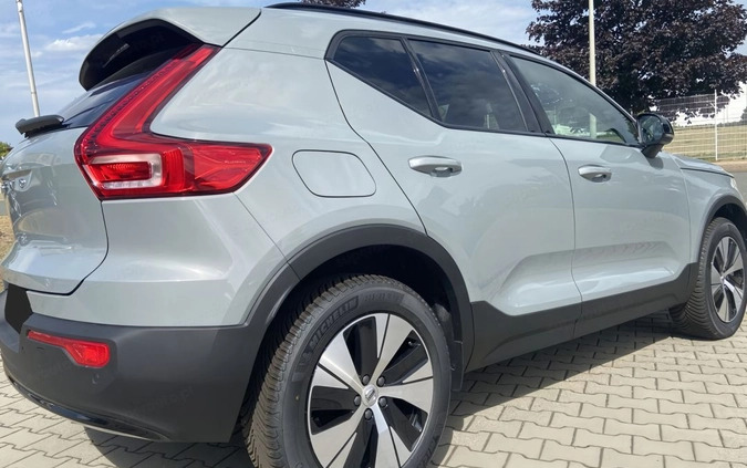 Volvo XC 40 cena 186600 przebieg: 1, rok produkcji 2024 z Drawno małe 56